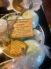 Load image into Gallery viewer, Bath Bombs
