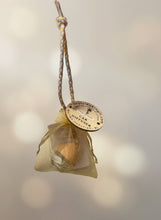 Load image into Gallery viewer, Car Diffuser