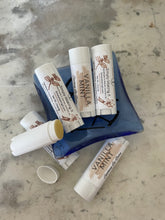 Load image into Gallery viewer, Lip Balm with Calendula   - Vanilla Mint
