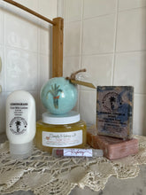 Load image into Gallery viewer, Pamper Me Gift Set
