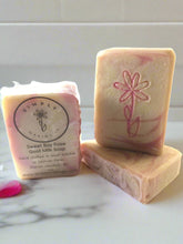 Load image into Gallery viewer, Soap + Soap Tray Gift Set
